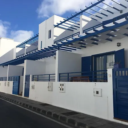 Casa Alisios カレタ・デ・ファマラ